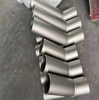Le tuyau d'acier au carbone d'Astm A234 Wp5 Sch 160 piquent la réduction soudée bout à bout sans couture