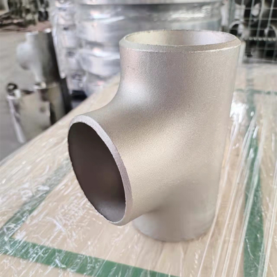 La pièce en t d'acier inoxydable de la croix DN200 a forgé les garnitures ASTM A403 1,4301