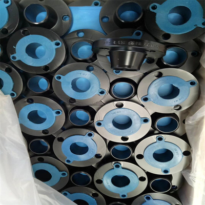 Le tuyau de cou de soudure forgé par acier au carbone bride ASME B16.5 B16.47 soudé bout à bout